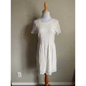 Free People Size 10 Creamy White Lace Knee Length Dress